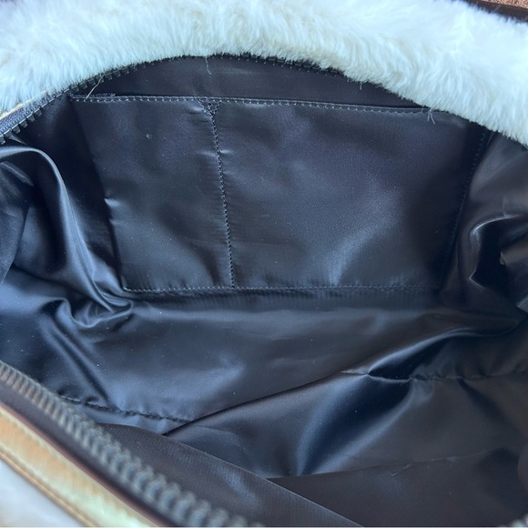 G.I.L.I. Weekender Bag Faux Shearling & Metallic Gold Duffel - Picture 8 of 10